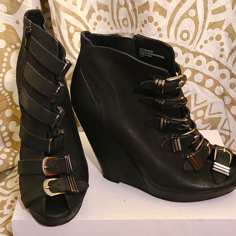Trouve platform wedge heel